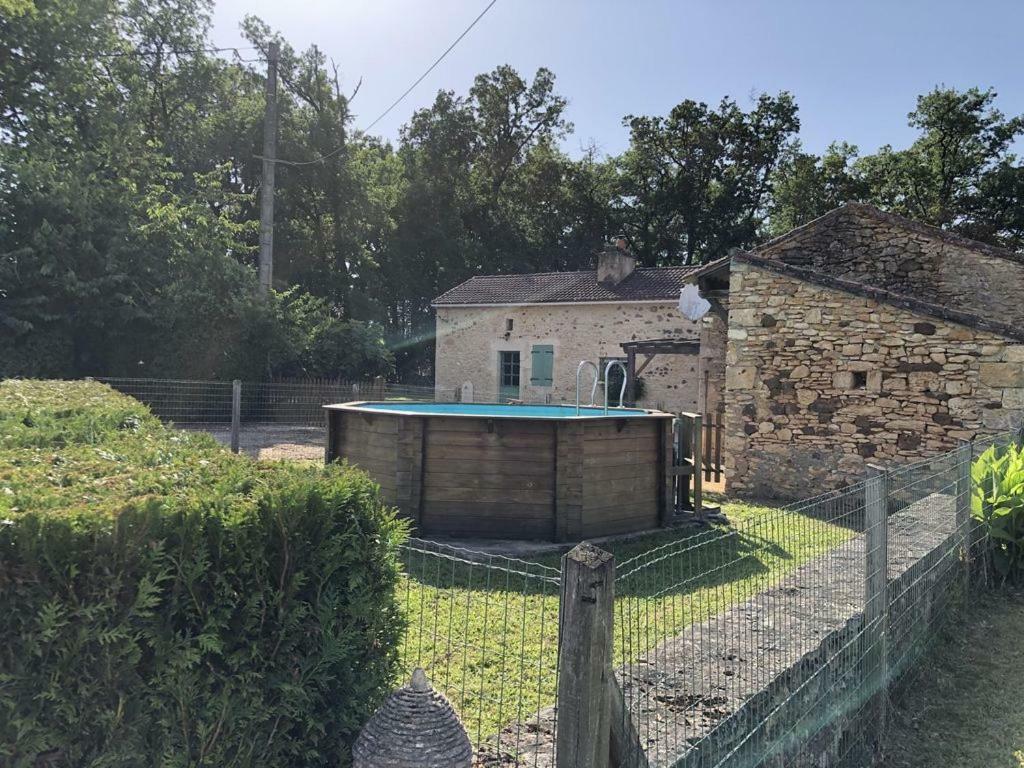 gîte de l oustalneou Cuzorn Extérieur photo