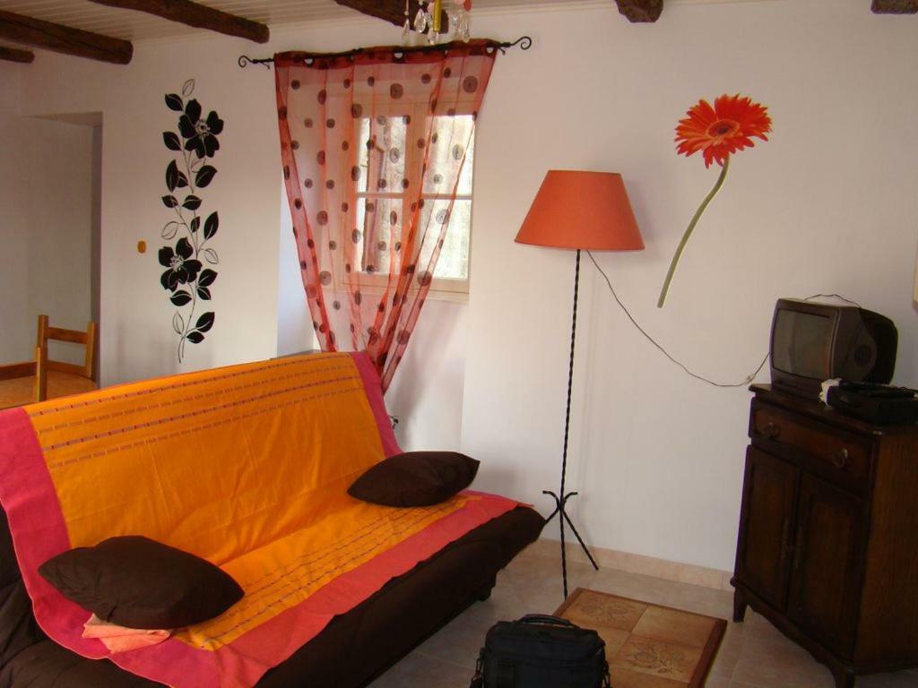 gîte de l oustalneou Cuzorn Extérieur photo