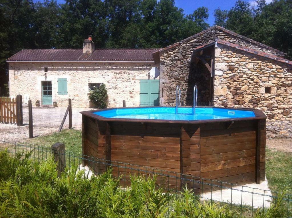 gîte de l oustalneou Cuzorn Extérieur photo